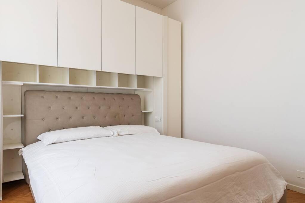 Apartamento Bilocale Vista Sul Duomo Di Milão